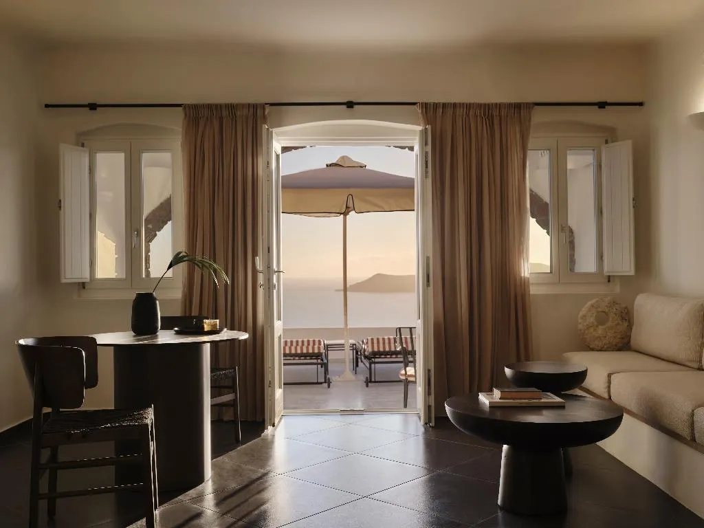 SUITE SUPERIOR SEA VIEW Room, San Antonio, Santorini