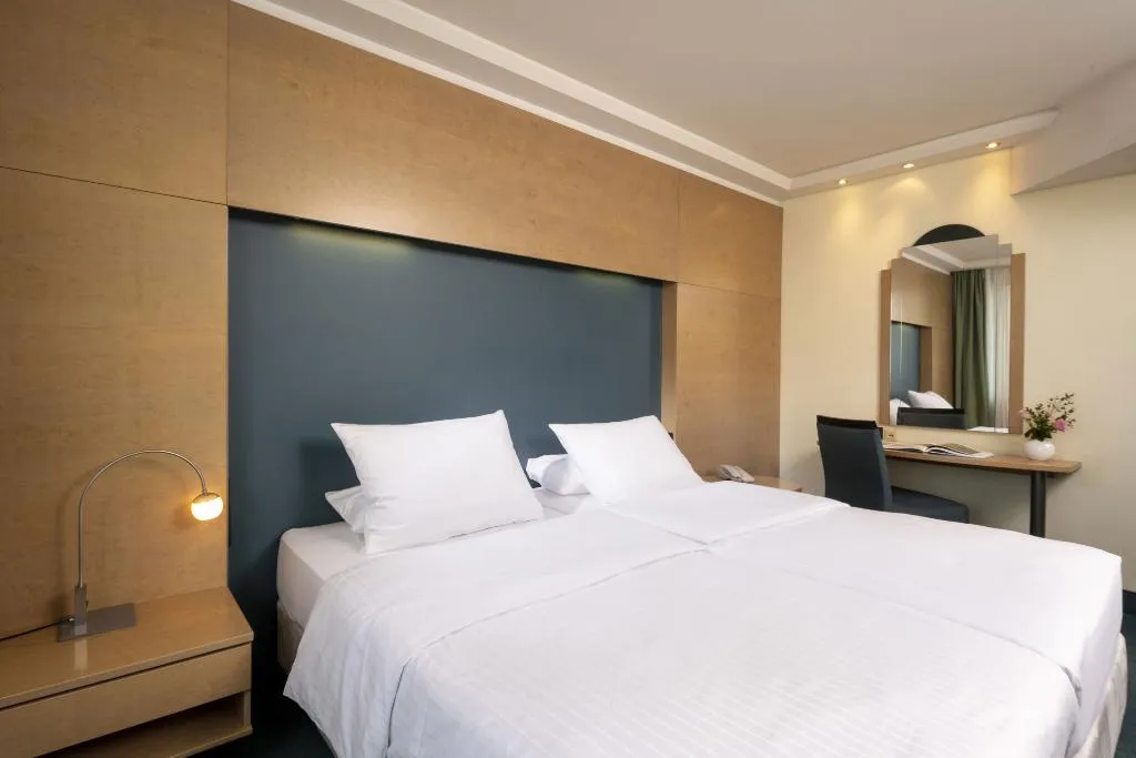 FAMILY ROOM SUPERIOR Room, Maritim proArte Hotel Berlin, Berlin