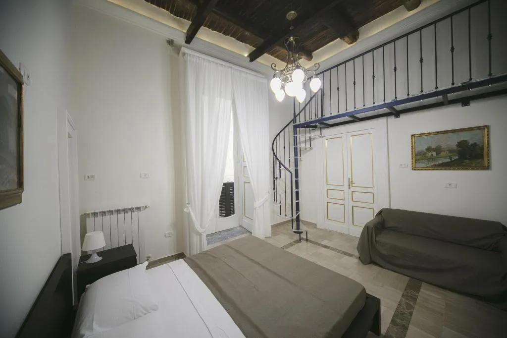Room, Area Angioina Suites, Naples