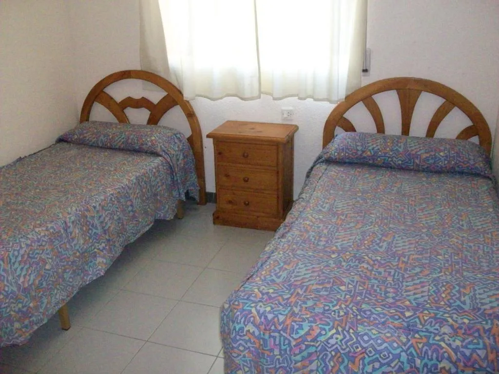 APARTMENT CAPACITY 6 THREE BEDROOM Room, Gardenias-Romas-La Safor o Similar, Valencia