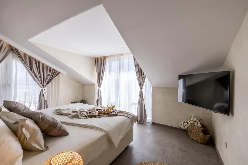 JUNIOR SUITE STANDARD Room, Hotel Aria, Split