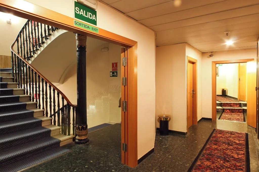 Lobby, Cuatro Naciones, Barcelona