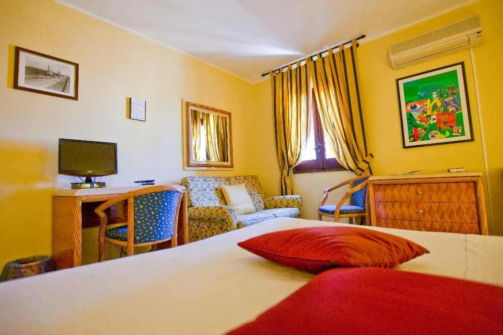 QUADRUPLE STANDARD Room, Hotel Elimo, Palermo