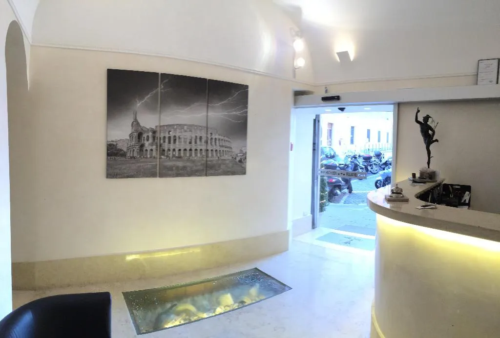 Lobby, Elide, Rome