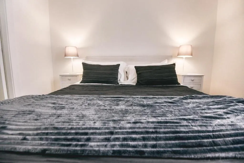 Room, Angolo Di Roma, Naples