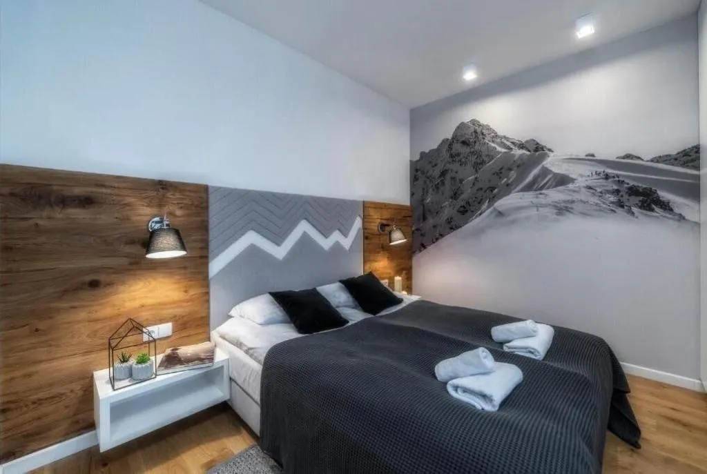 Room, ApartHotel Giewont, Krakow