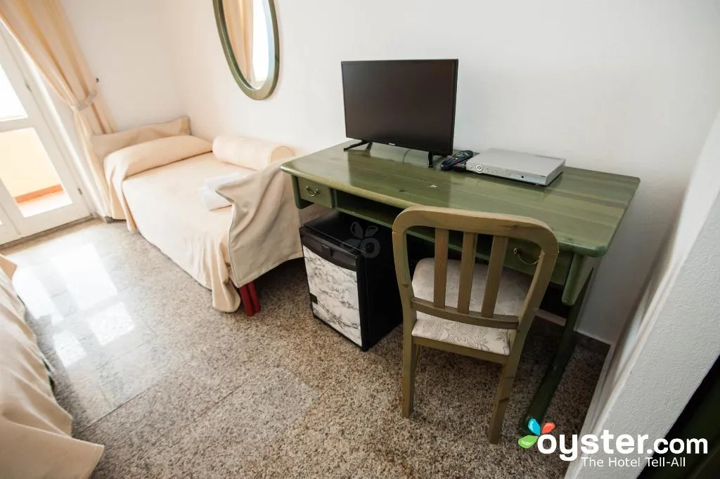 TRIPLE DELUXE SEA VIEW Room, Castello, Olbia