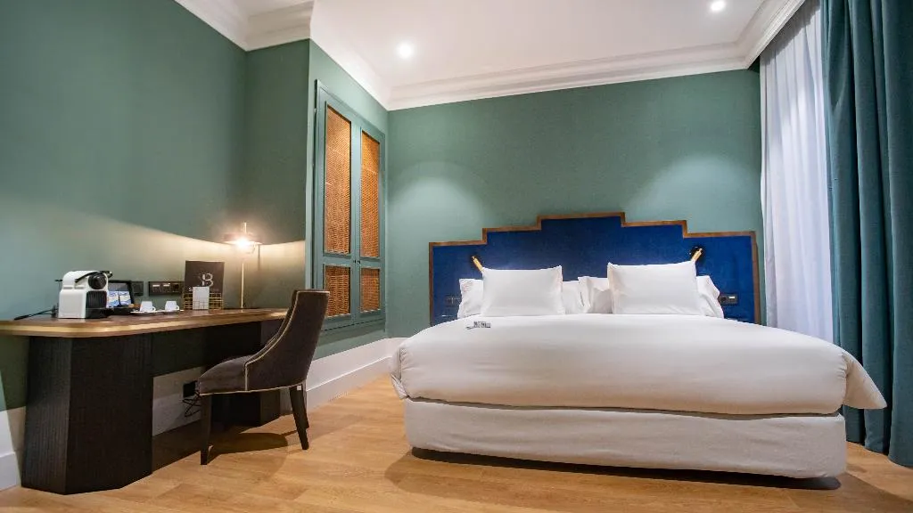 DOUBLE STANDARD Room, Soho Boutique Congreso, Madrid