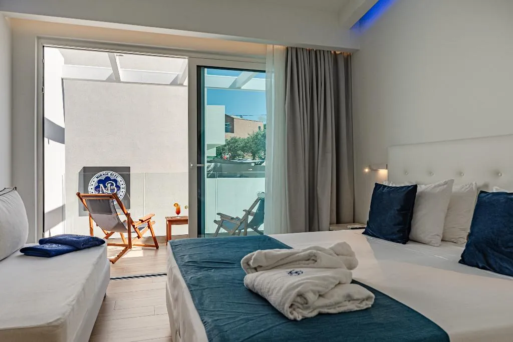 JUNIOR SUITE POOL VIEW TWO DOUBLE BEDS Room, Magique Bleu Suites, Zante