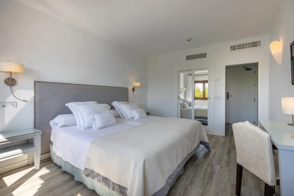 DOUBLE SEA VIEW Room, Hoposa Bahia, Majorca