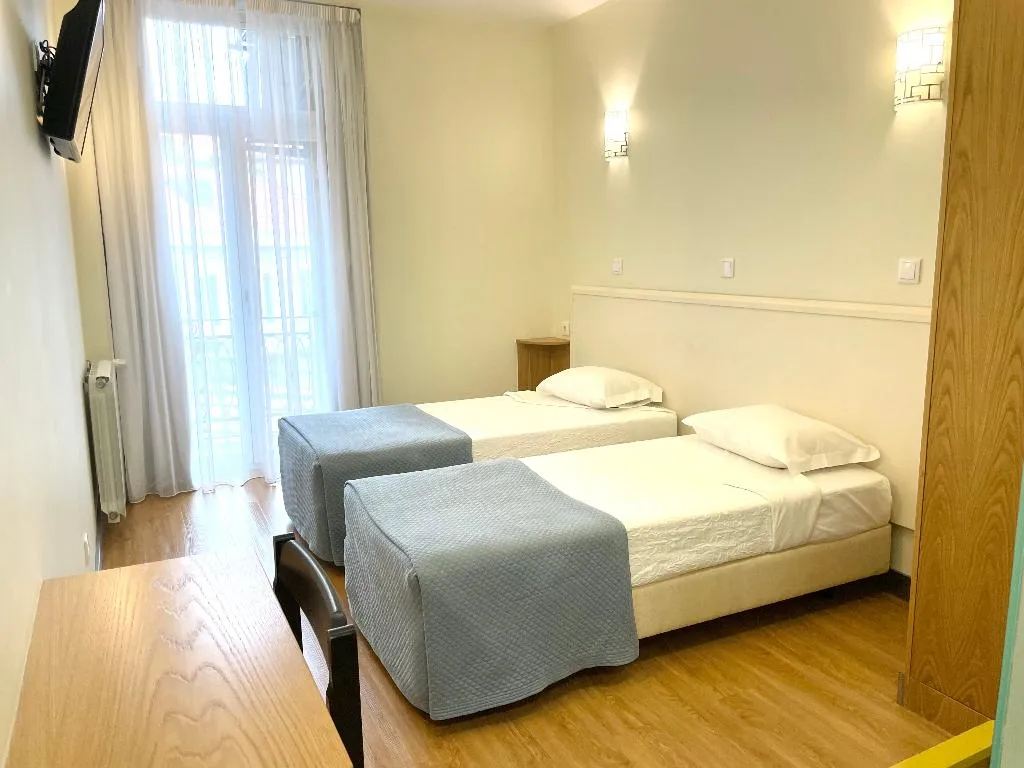 TWIN SUPERIOR Room, Universal, Porto