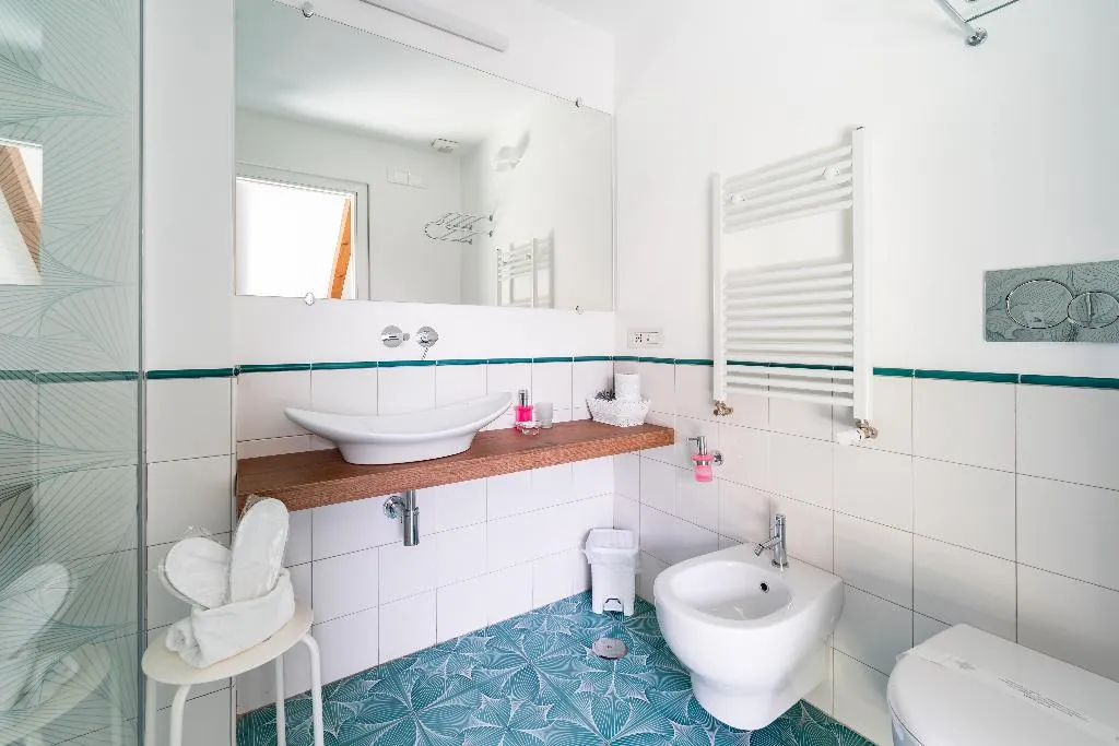 JUNIOR SUITE STANDARD Room, Hotel Villa Annalara, Naples