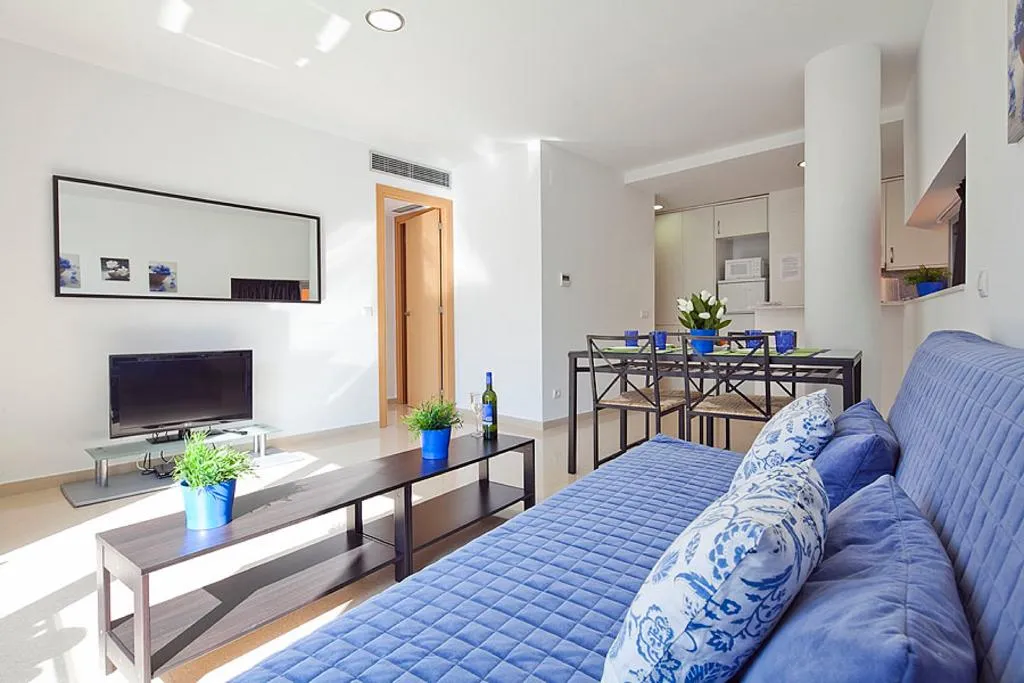 APARTMENT ONE BEDROOM WITH TERRACE Room, Charmsuites Paralel, Barcelona