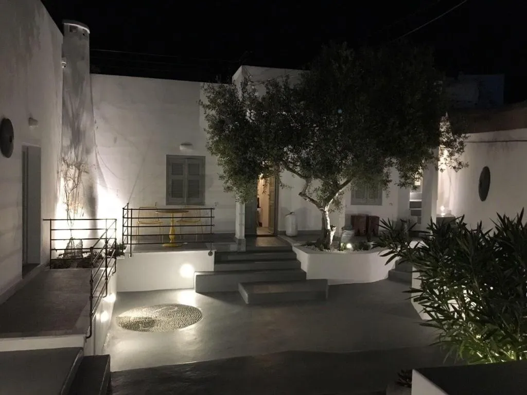 Room, Amelot Art Suites, Santorini