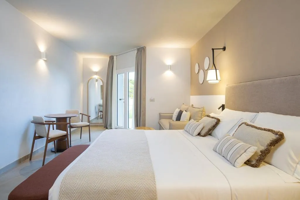 JUNIOR SUITE COMFORT SEA VIEW Room, Mangia’s Sardinia Resort, Olbia