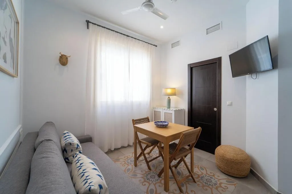 Room, La Siesta Málaga Guesthouse, Costa Del Sol
