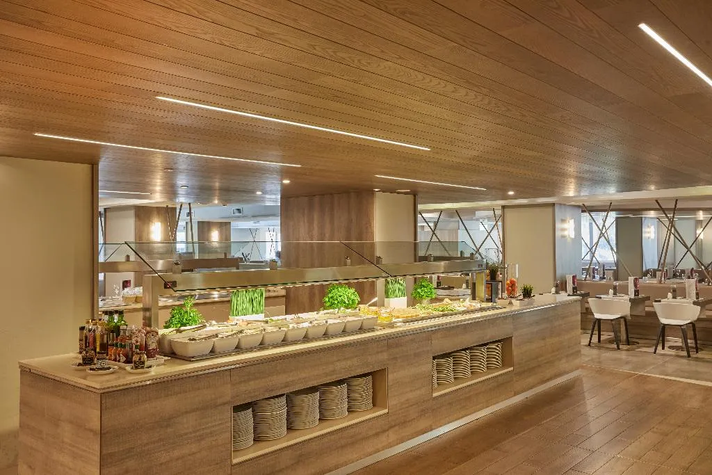 Restaurant, BG Tonga Tower Design Hotel & Suites, Majorca