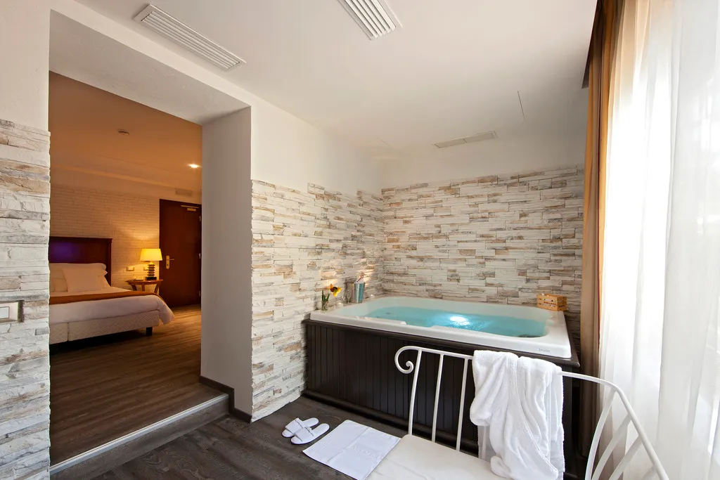 Double or Twin STANDARD Room, Andris Hotel, Naples