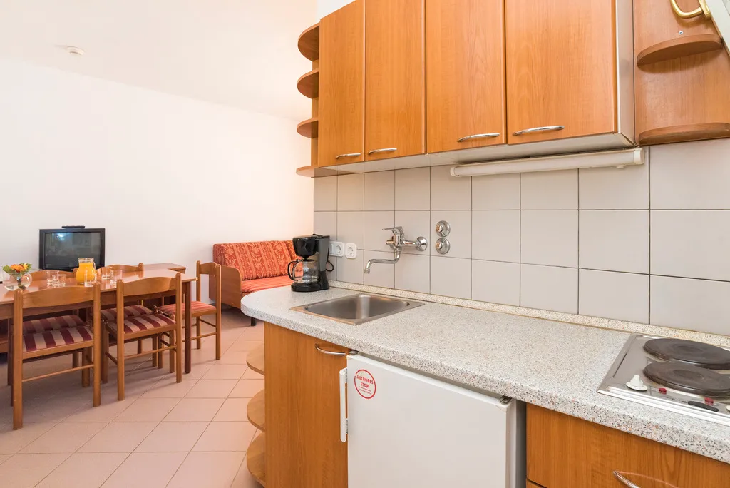 APARTMENT CAPACITY 5 Room, Apartments Polynesia Plava Laguna, Istria