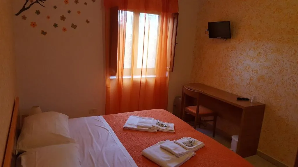 Room, Villa De Angelis, Naples
