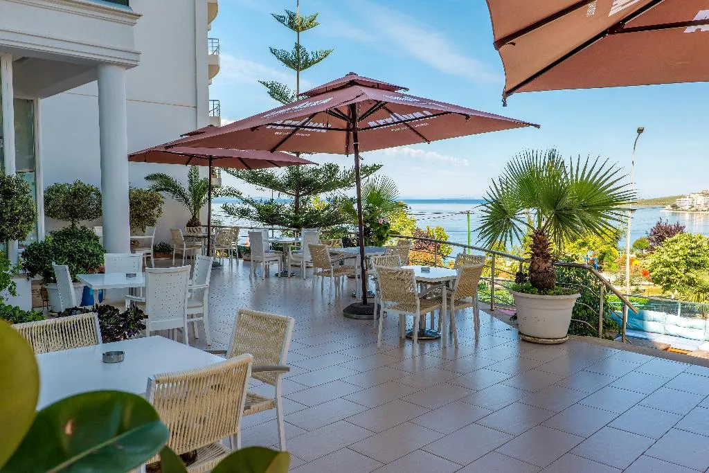 Bar, Hotel Oasis, Southern Albania