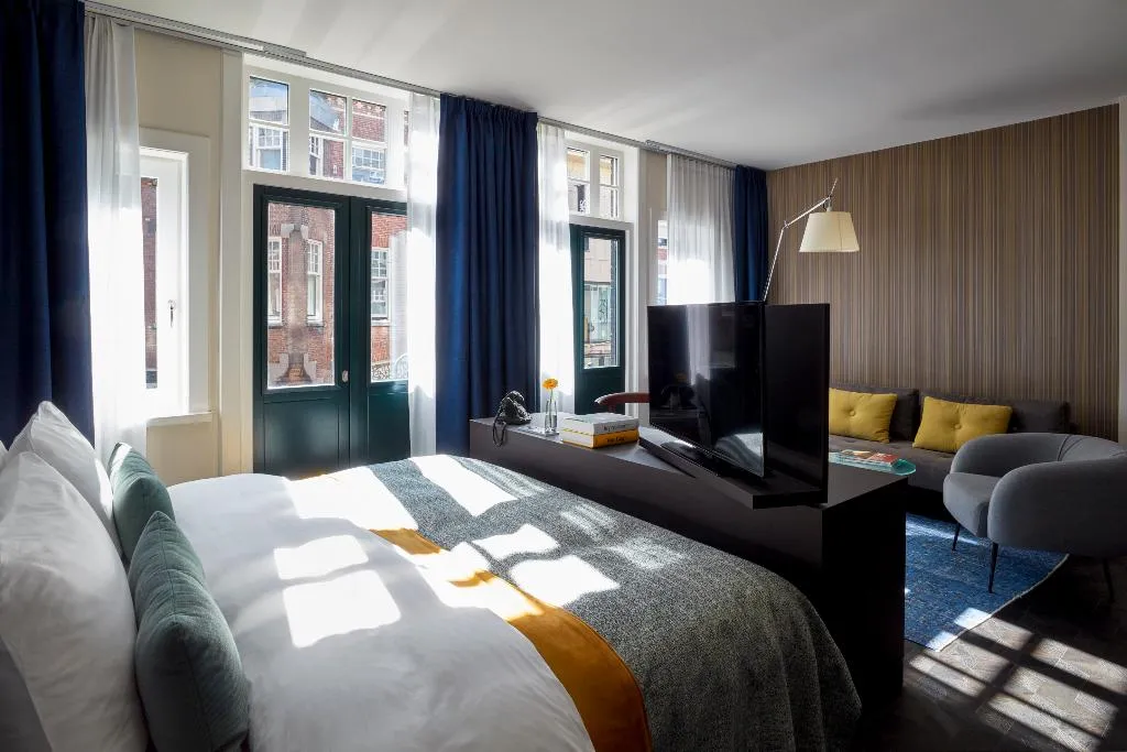 TRIPLE STANDARD Room, Park Centraal Amsterdam, part of Sircle Collection, Amsterdam