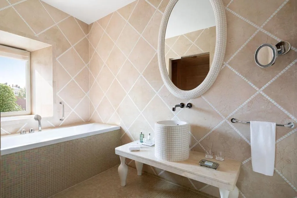 Room, Hotel Telegraaf, Autograph Collection, Tallinn