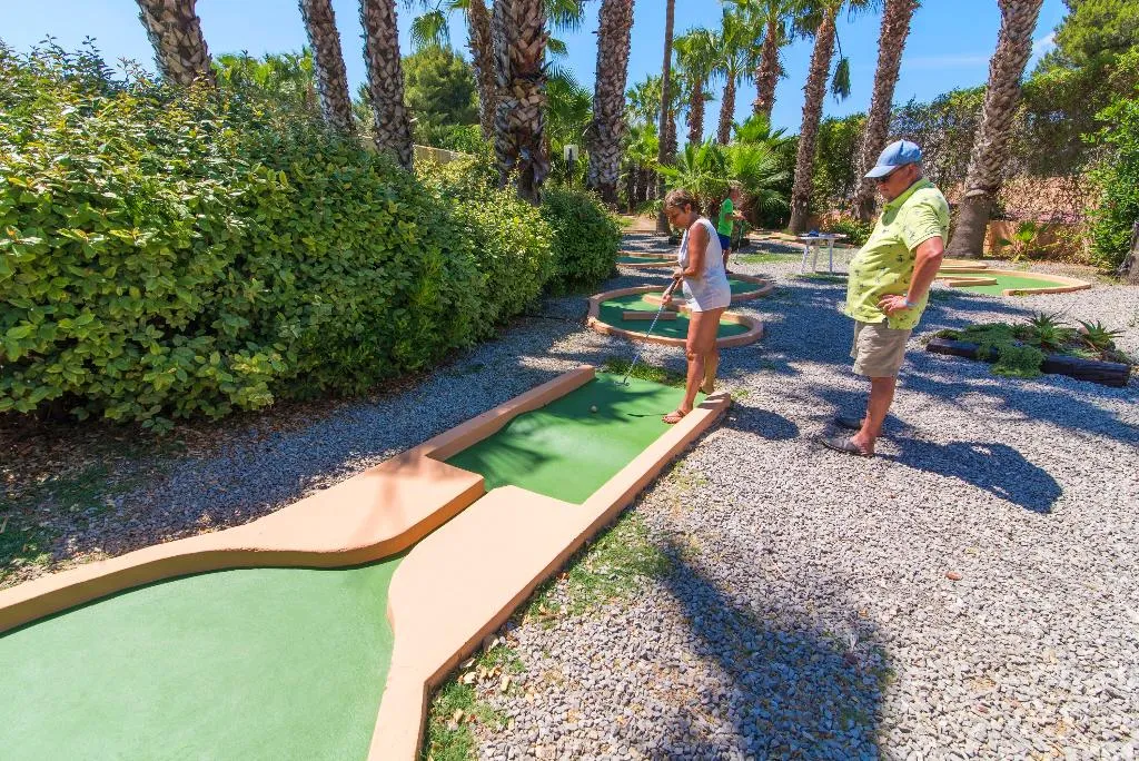 Sports and Entertainment, AzuLine Hotel Bergantin, Ibiza
