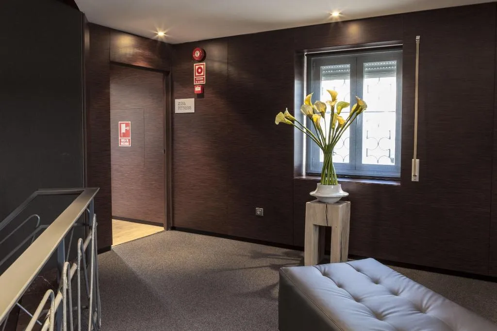 Sports and Entertainment, AC Madrid Carlton, Madrid
