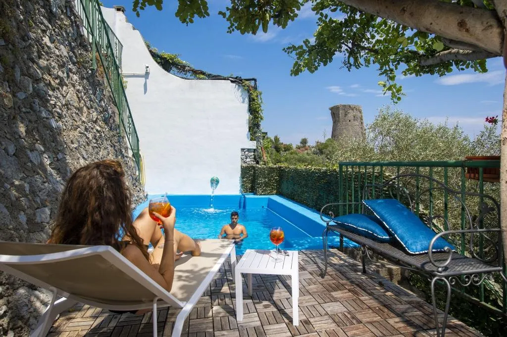 Sports and Entertainment, Villa Maria Pia, Naples