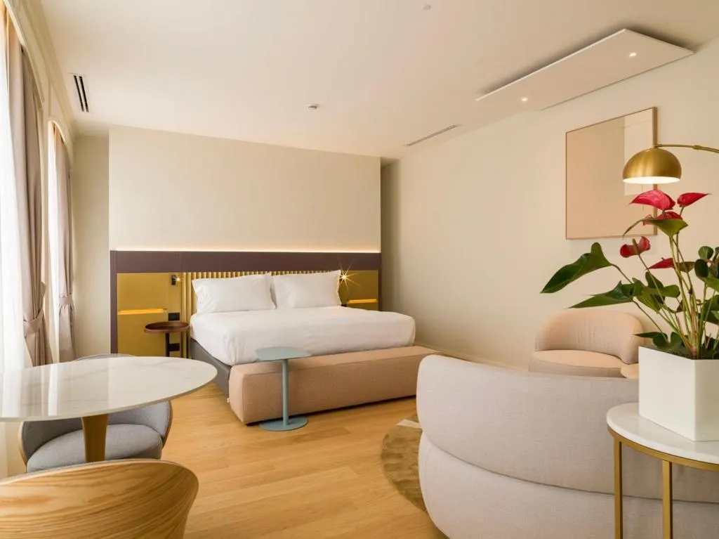 SUITE CAPACITY 1 Room, UNA Hotels One Catania Wellness & SPA, Catania
