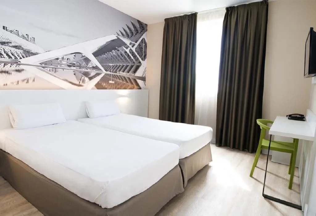 DOUBLE SINGLE USE STANDARD Room, B&B HOTEL Valencia Arena, Valencia