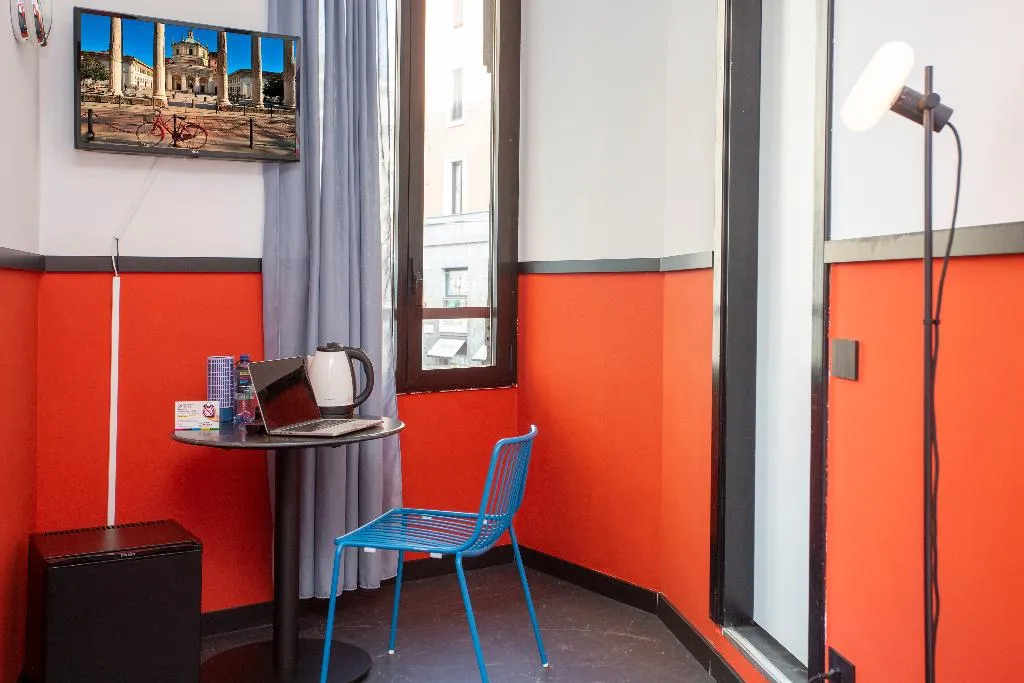 SINGLE STANDARD Room, Casual Eclettico Milano, Milan