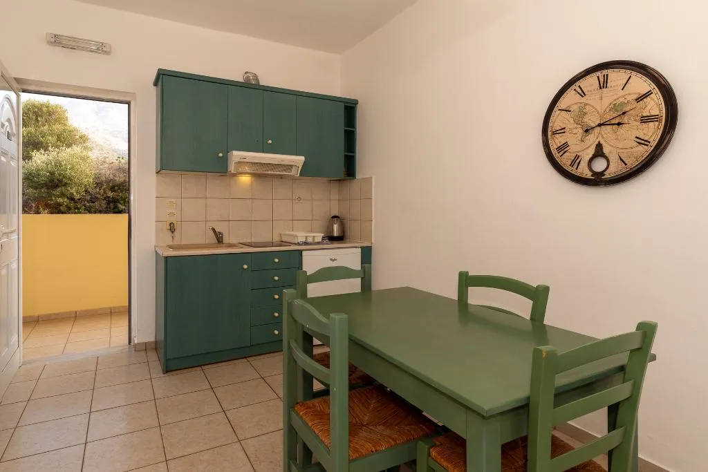 STUDIO STANDARD Room, Elpis Studios & Apartments, Crete