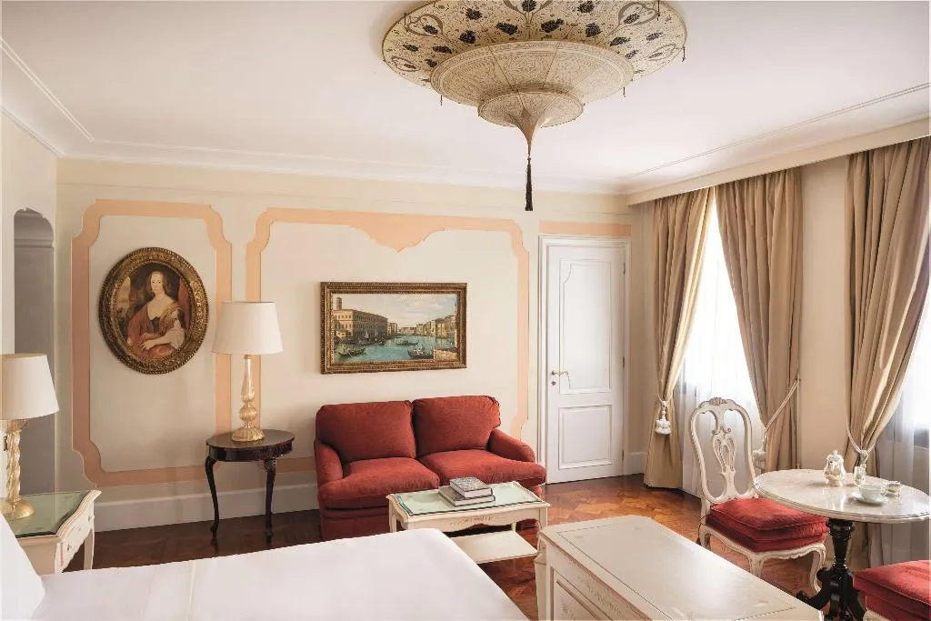 JUNIOR SUITE LAGOON VIEW Room, Hotel Cipriani, A Belmond Hotel, Venice, Venice