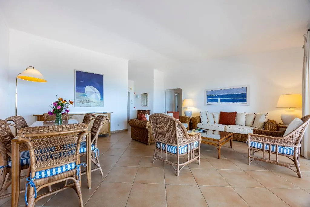 APARTMENT PENTHOUSE Room, Vila Palmeira, Algarve