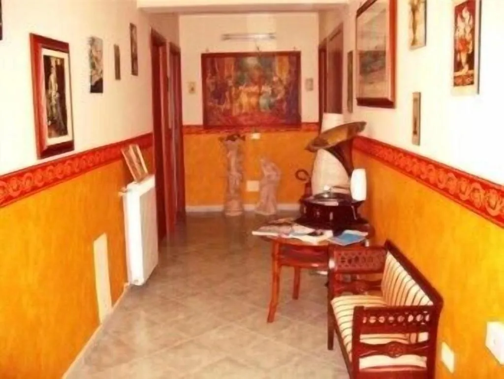 Lobby, Alloggio del Conte, Naples
