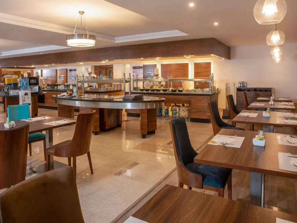 Restaurant, Novotel Cairo Airport, Cairo