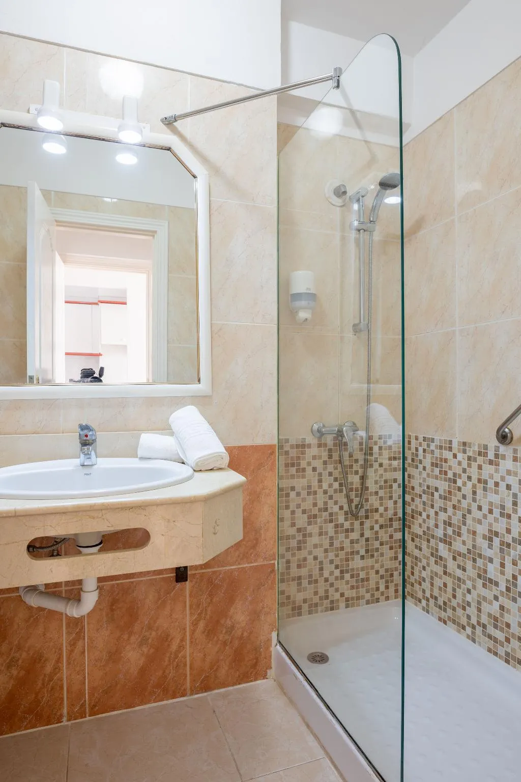 APARTMENT ONE BEDROOM Room, Villa Adeje Beach, Tenerife