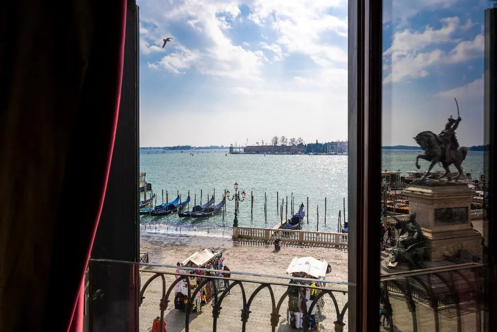 DOUBLE DELUXE LAGOON VIEW Room, Paganelli, Venice