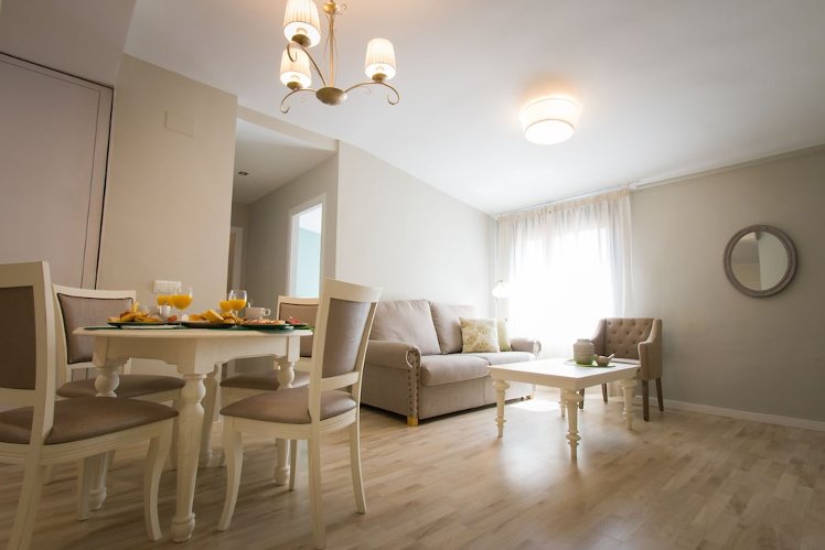 Holidays2Malaga Suites Apartments, Costa Del Sol