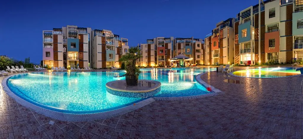 Pool, Sun City Holiday Apartments, Bourgas