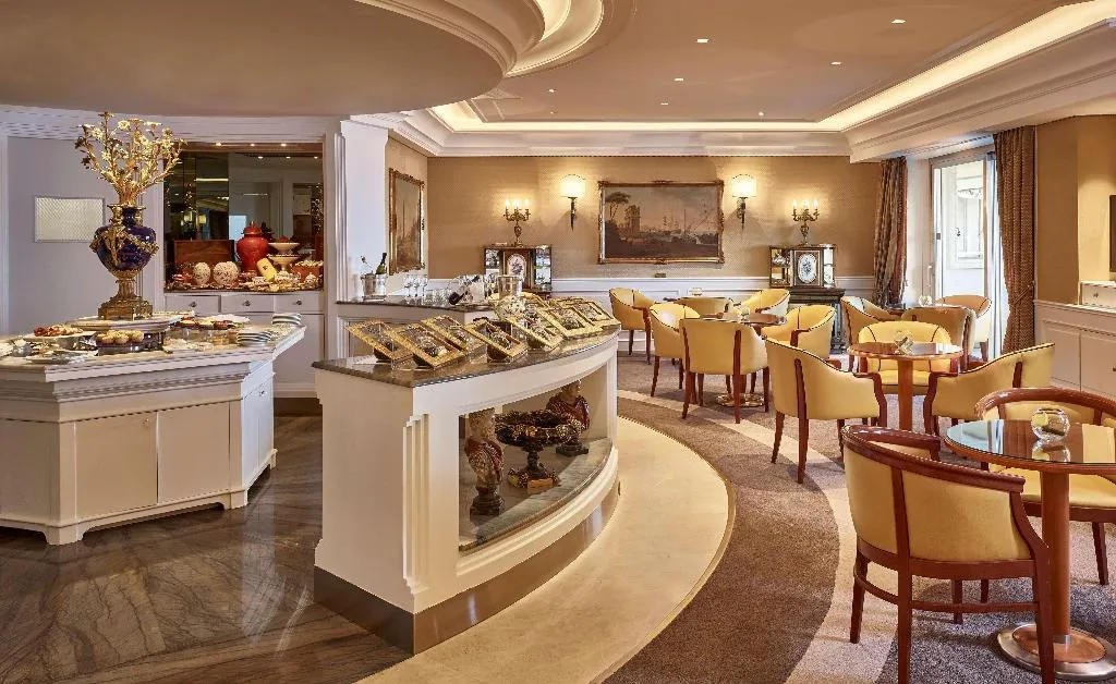 Restaurant, Rome Cavalieri, A Waldorf Astoria Hotel, Rome