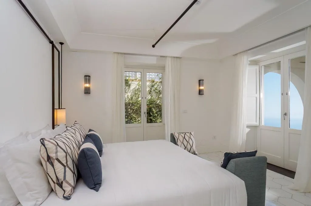 Room, Furore Grand Hotel, Naples