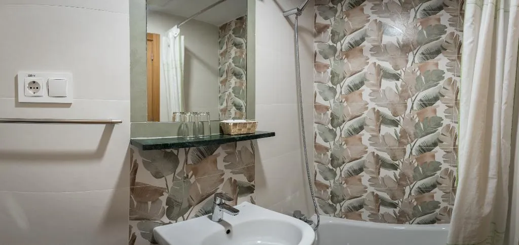 SINGLE STANDARD Room, San Antonio, Madrid