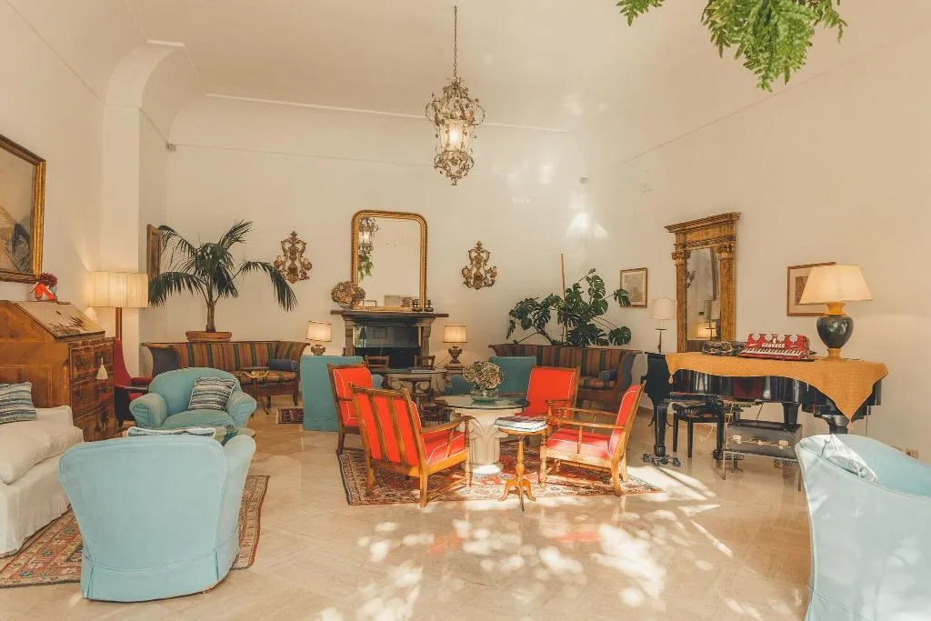 Lobby, Hotel Poseidon, Naples