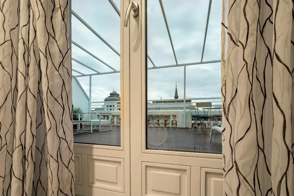 Room WITH TERRACE Room, Petit Palace Lealtad Plaza, Madrid
