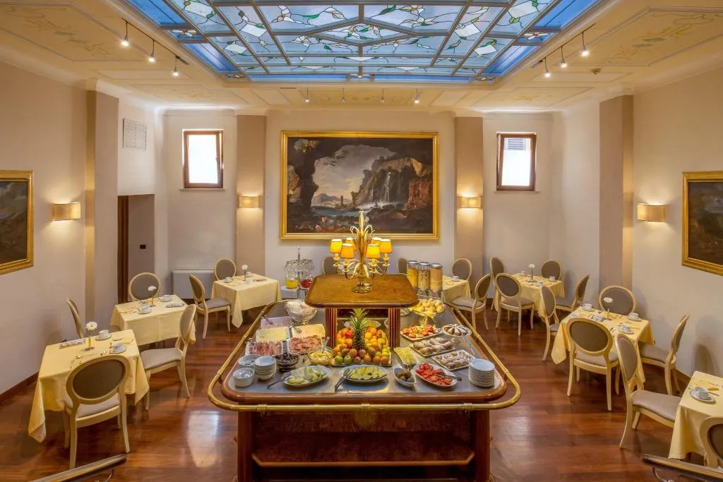Restaurant, Hotel La Residenza, Rome