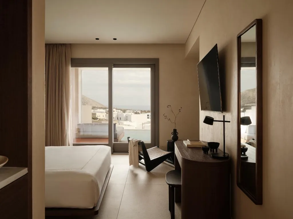 TRIPLE PREMIER Room, Enarma Suites & Spa Wellness Retreat, Santorini
