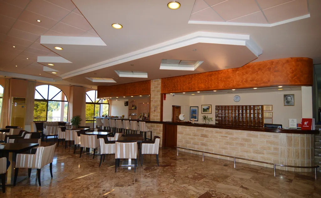 Lobby, Jason, Corfu